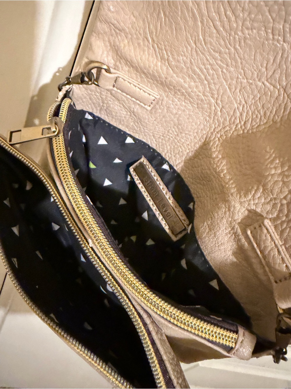 Street level Studded Leather Crossbody Bag in Light tan / cream - Picture 3 of 4